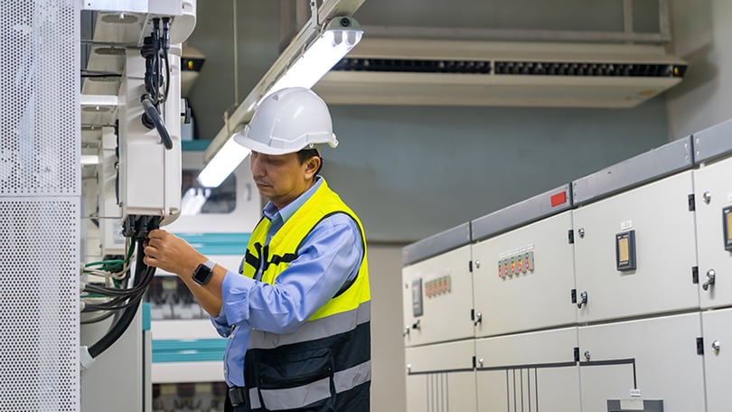 Keep your infrastructure always-on with intelligent power and cooling systems