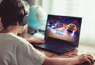 Play board games online with high-speed Airtel Broadband!